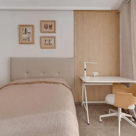 Comfy Del Cura Lägenhet