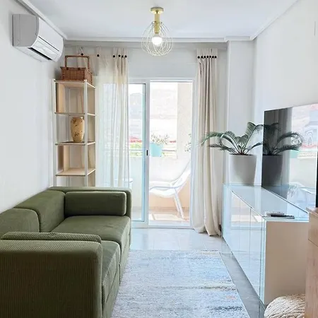 Comfy Del Cura *